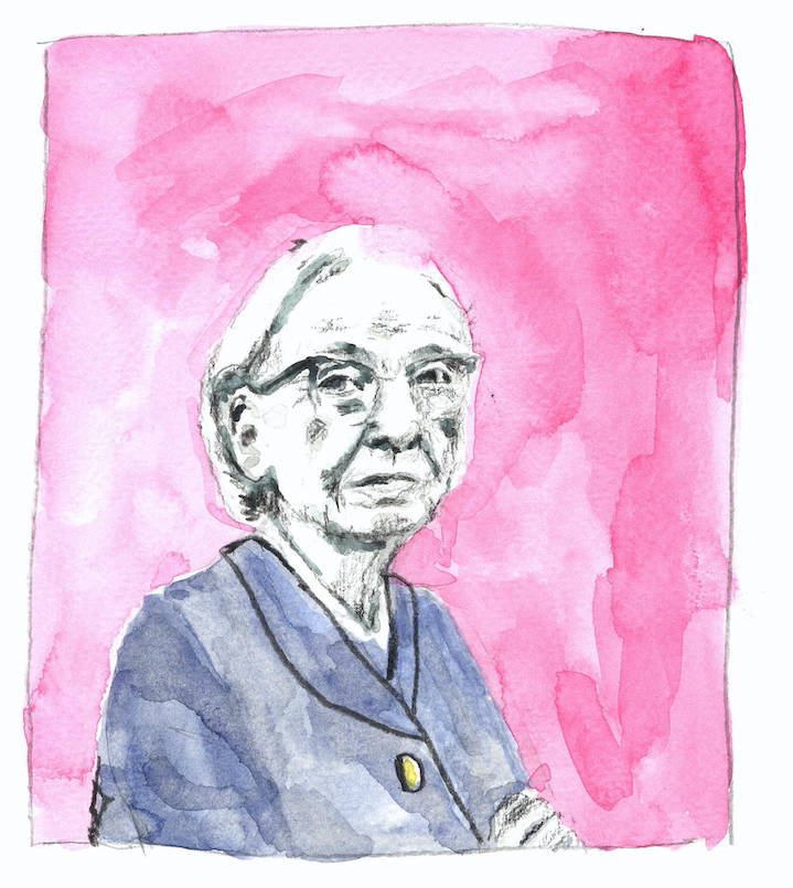Aquarell-Porträt einer älteren Frau mit grauem Haar und Brille. Sie trägt eine blaue Jacke mit einem gelben Knopf. Der Hintergrund ist in verschiedenen Rosatönen gehalten.